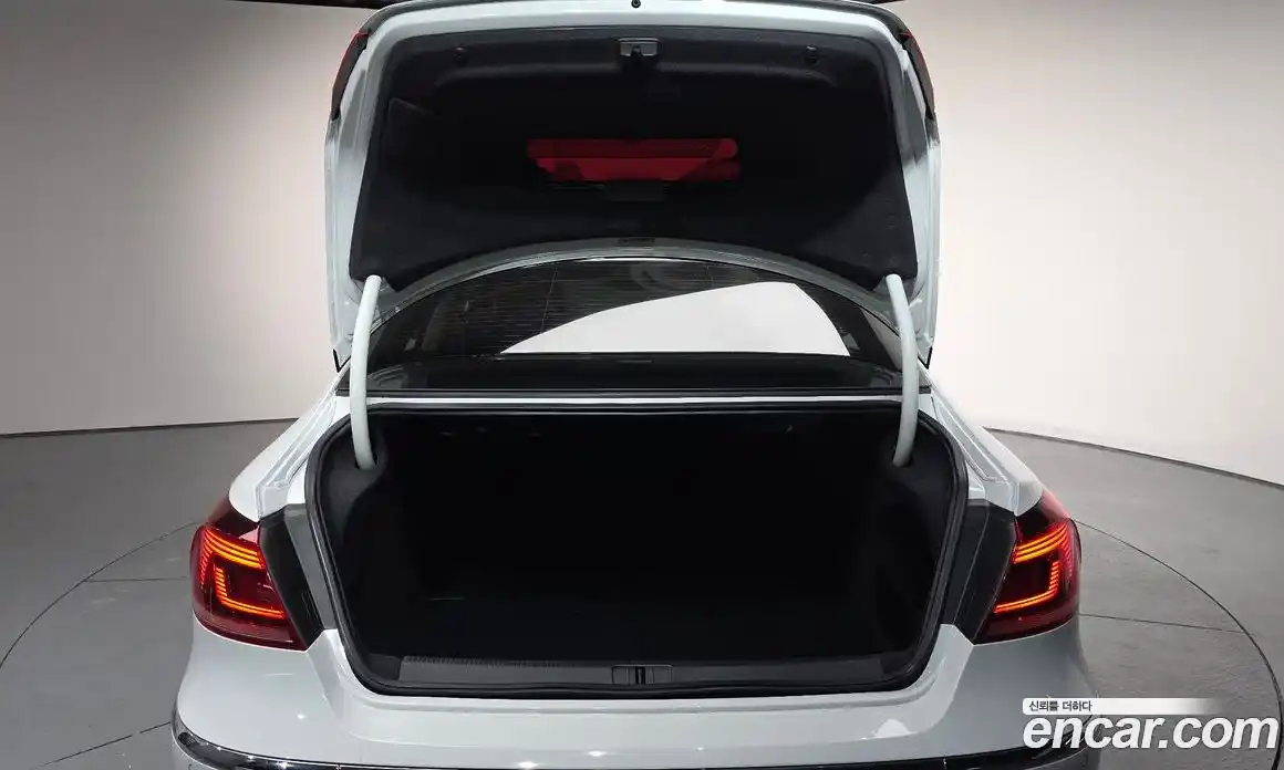 Volkswagen CC 2016 2.0 Автомат в Москве № 168881, фото 14