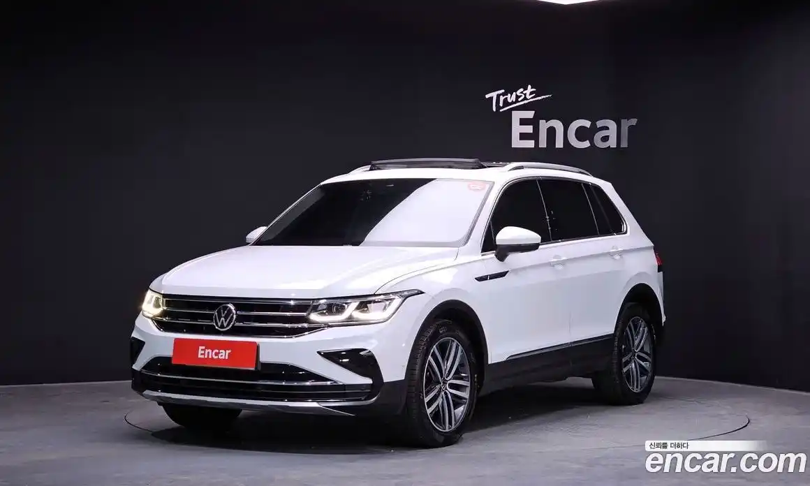 Volkswagen Tiguan 2021 2.0 Автомат в Москве № 169055, фото 18