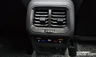 Volkswagen Tiguan 2021 2.0 Автомат в Москве № 169055, миниатюра 2