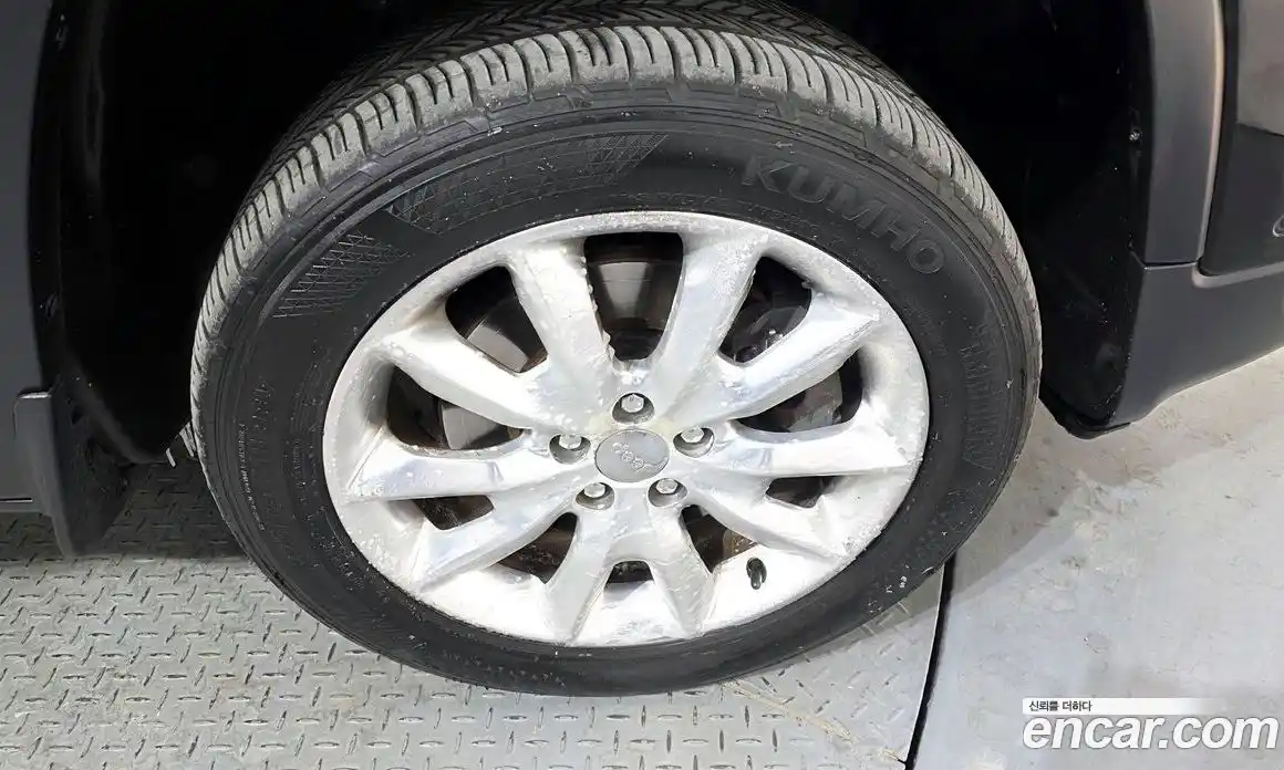 Jeep Cherokee 2016 2.2 Автомат в Москве № 169728, фото 10