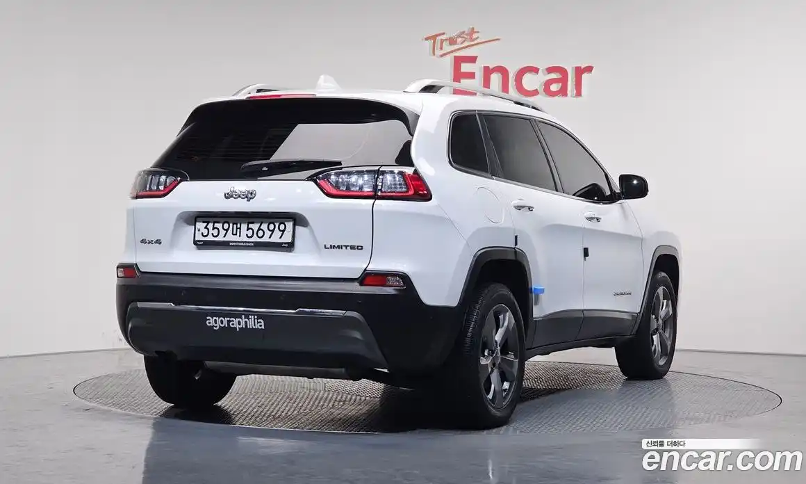 Jeep Cherokee 2020 2.4 Автомат в Москве № 169863, фото 1