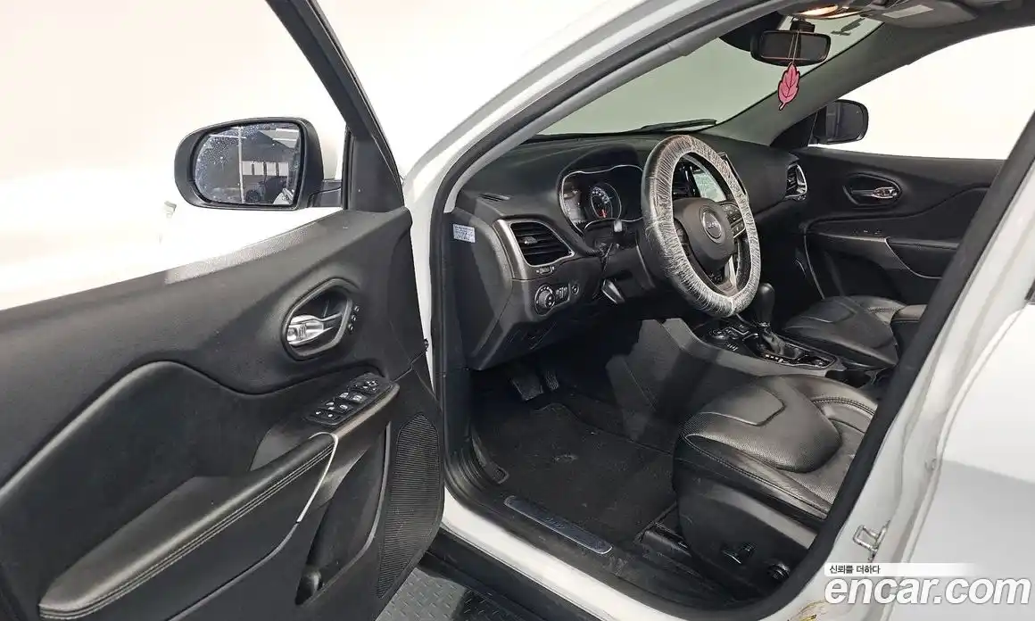 Jeep Cherokee 2020 2.4 Автомат в Москве № 169863, фото 13