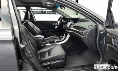 Honda Accord 2017 2.4 Автомат в Москве № 170592, миниатюра 2