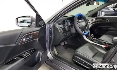 Honda Accord 2017 2.4 Автомат в Москве № 170592, миниатюра 8