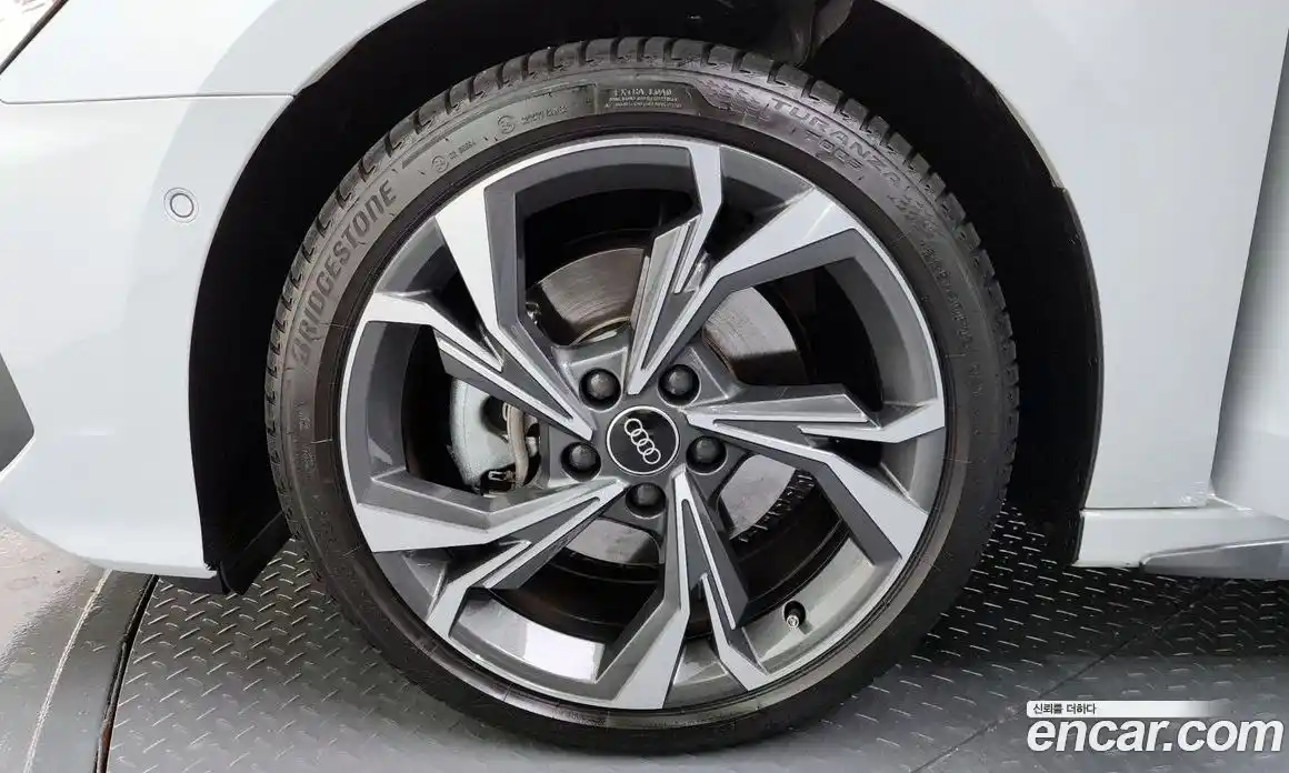 Audi A3 2023 2.0 Автомат в Москве № 174243, фото 9