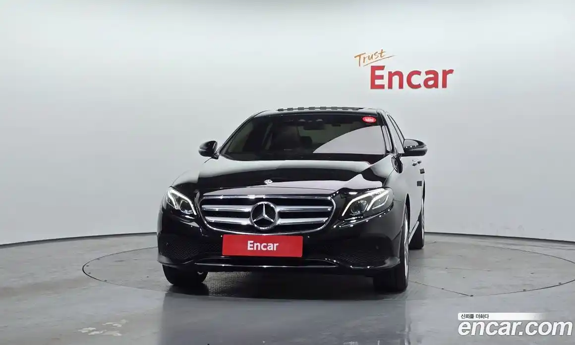 Mercedes-Benz E-Class 2017 1.9 Автомат в Москве № 178113, фото 19