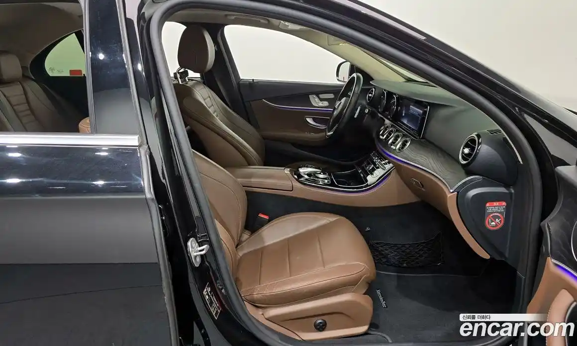 Mercedes-Benz E-Class 2017 1.9 Автомат в Москве № 178113, фото 20