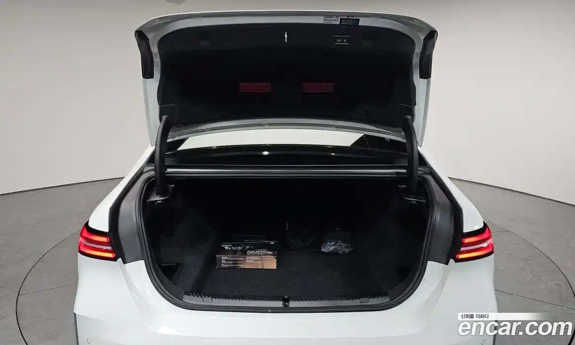 BMW 5-Series 2025 2.0 Автомат в Москве № 187368, фото 11