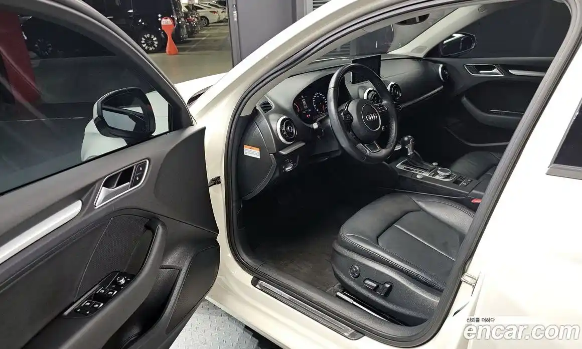 Audi A3 2015 2.0 Автомат в Москве № 192381, фото 20