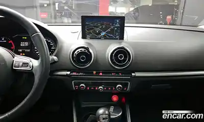 Audi A3 2015 2.0 Автомат в Москве № 192381, миниатюра 6