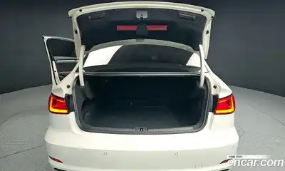 Audi A3 2015 2.0 Автомат в Москве № 192381, миниатюра 7