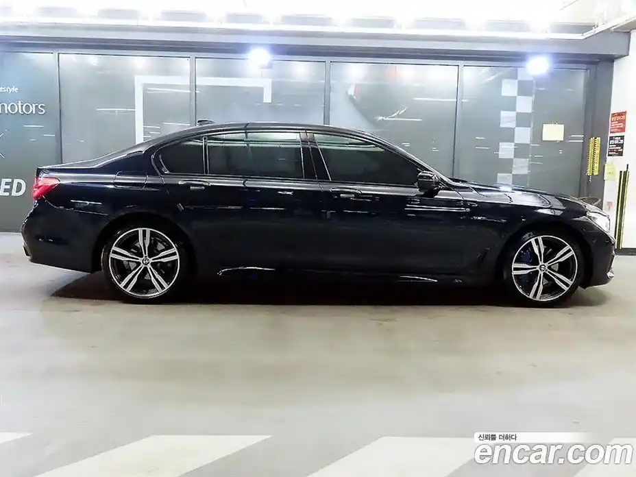 BMW 7-Series 2018 3.0 Автомат в Москве № 192888, фото 4