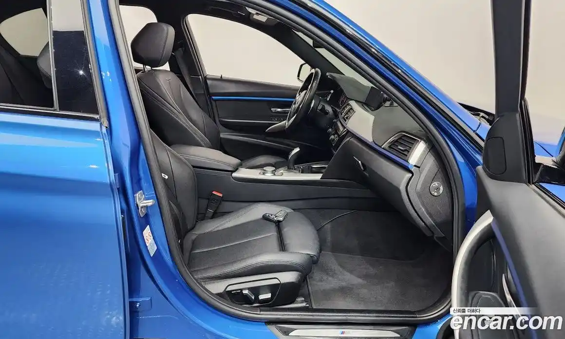 BMW 3-Series 2018 2.0 Автомат в Москве № 193069, фото 16