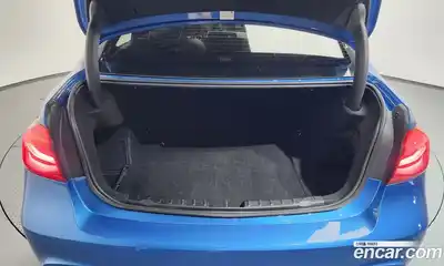 BMW 3-Series 2018 2.0 Автомат в Москве № 193069, миниатюра 9