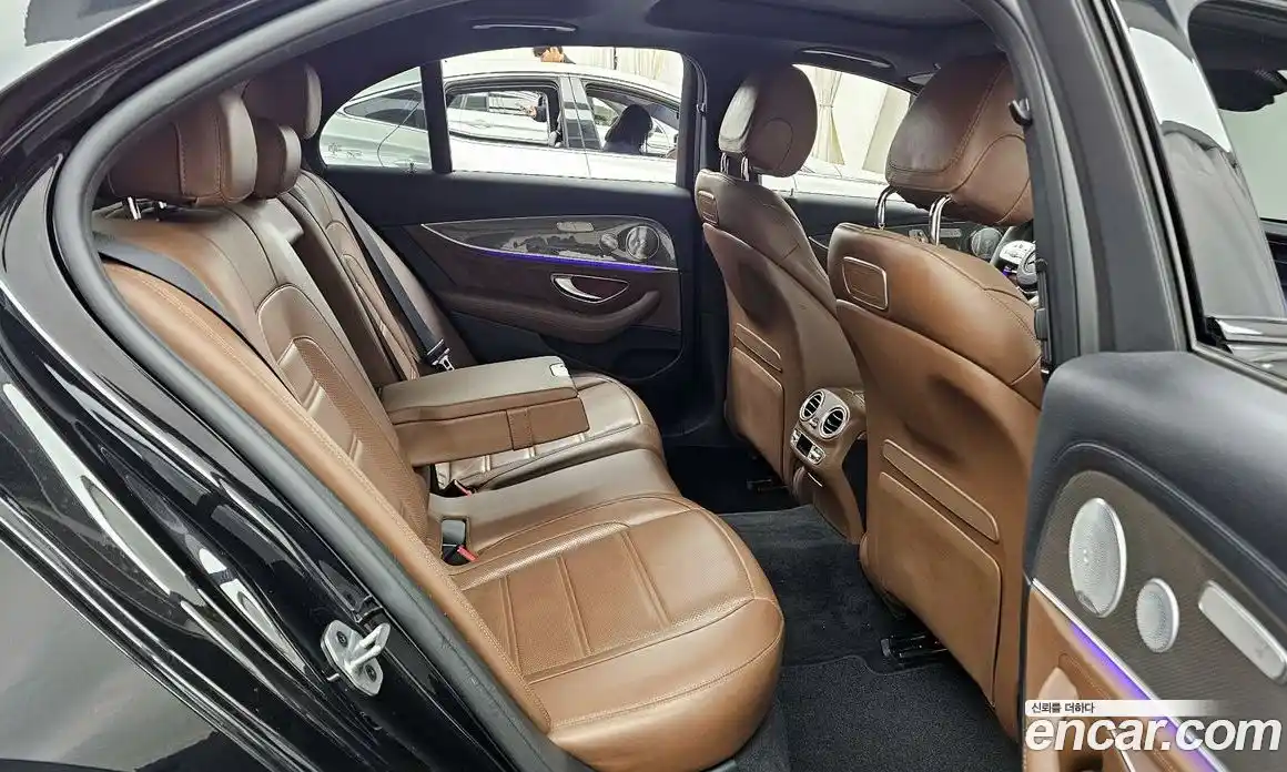 Mercedes-Benz E-Class 2019 3.0 Автомат в Москве № 194622, фото 3