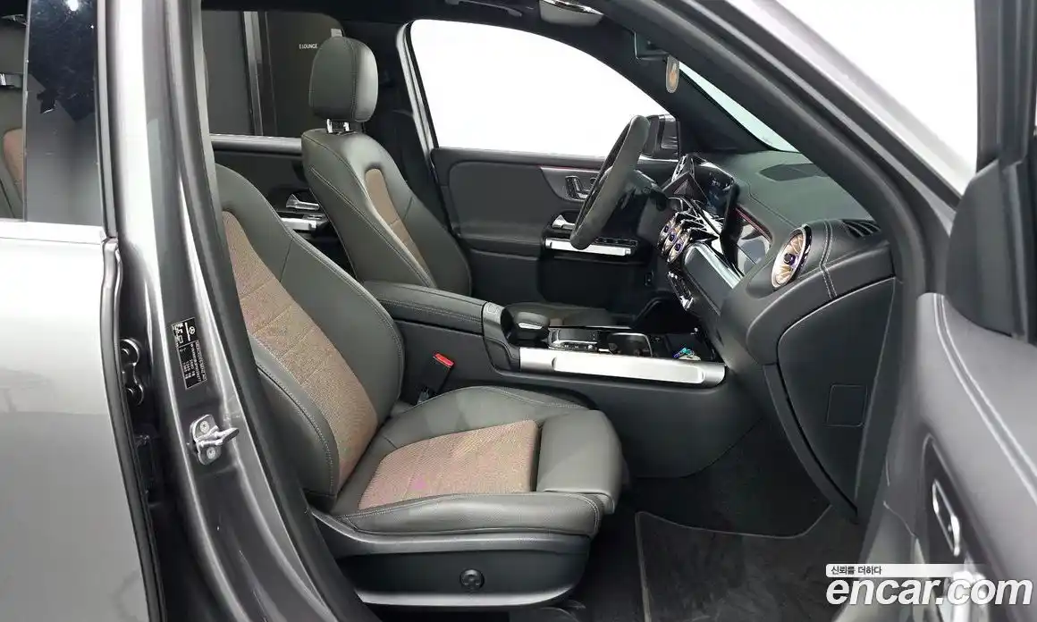 Mercedes-Benz EQB 2023 0.2 Автомат в Москве № 195091, фото 11