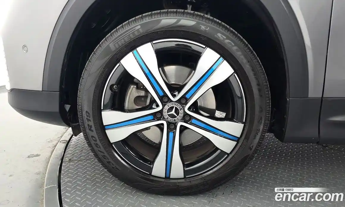 Mercedes-Benz EQB 2023 0.2 Автомат в Москве № 195091, фото 20