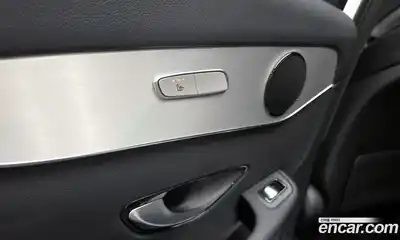 Mercedes-Benz GLC-Class 2019 2.0 Автомат в Москве № 195287, миниатюра 6