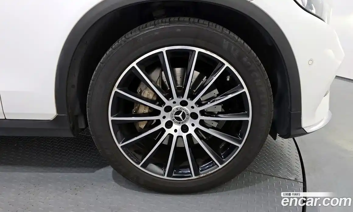 Mercedes-Benz GLC-Class 2019 2.0 Автомат в Москве № 195640, фото 14