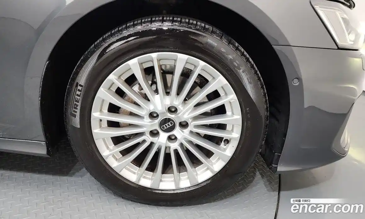 Audi A6 2021 2.0 Автомат в Москве № 196685, фото 17