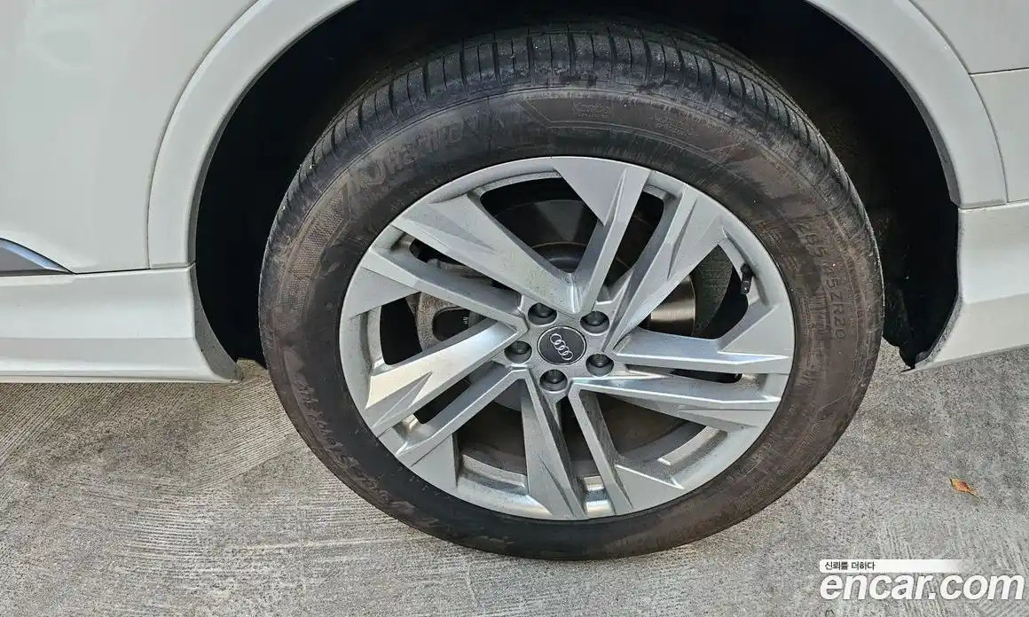 Audi Q7 2021 3.0 Автомат в Москве № 196722, фото 12