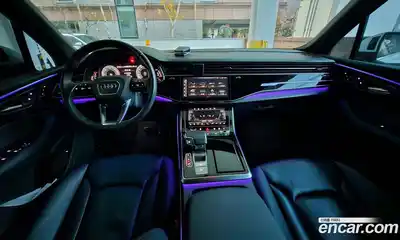 Audi Q7 2021 3.0 Автомат в Москве № 196722, миниатюра 3