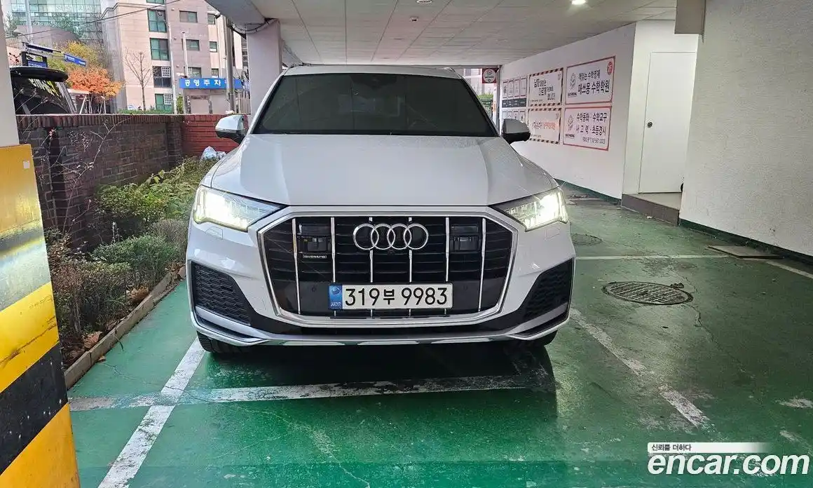 Audi Q7 2021 3.0 Автомат в Москве № 196722, фото 6