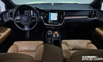 Volvo S60 2021 2.0 Автомат в Москве № 196923, миниатюра 12