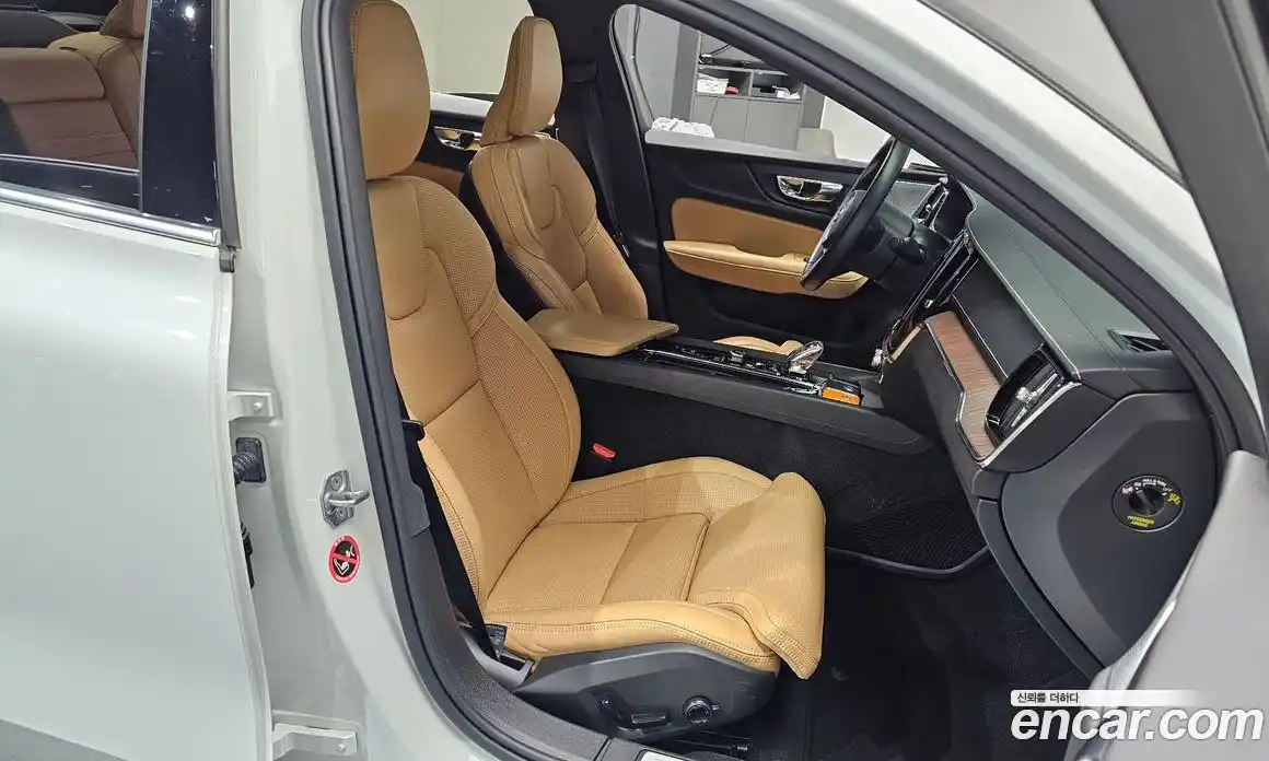 Volvo S60 2021 2.0 Автомат в Москве № 196923, фото 20