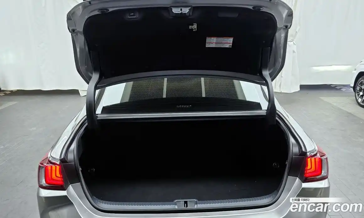 Lexus ES 2024 2.5 Автомат в Москве № 198744, фото 15