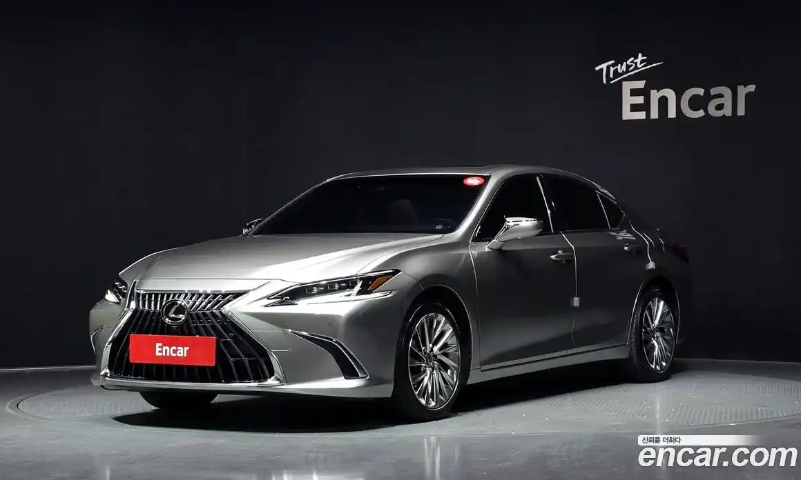 Lexus ES 2024 2.5 Автомат в Москве № 198744, фото 16