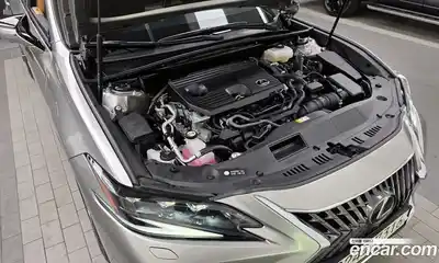 Lexus ES 2024 2.5 Автомат в Москве № 198744, миниатюра 8