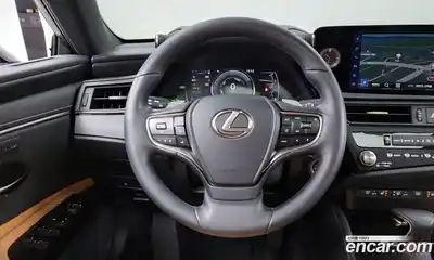 Lexus ES 2024 2.5 Автомат в Москве № 198768, миниатюра 5