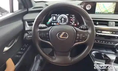 Lexus UX 2021 2.0 Автомат в Москве № 198905, миниатюра 6