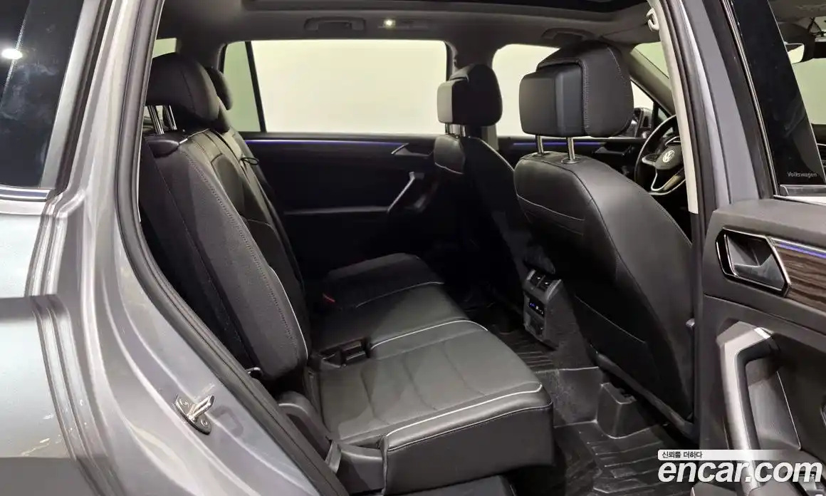 Volkswagen Tiguan 2023 2.0 Автомат в Москве № 199007, фото 14