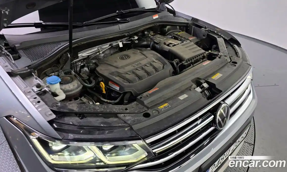 Volkswagen Tiguan 2023 2.0 Автомат в Москве № 199007, фото 20