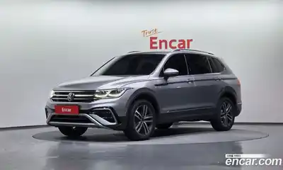 Volkswagen Tiguan 2023 2.0 Автомат в Москве № 199007, миниатюра 3