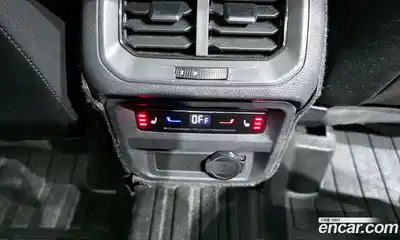 Volkswagen Tiguan 2023 2.0 Автомат в Москве № 199007, миниатюра 7