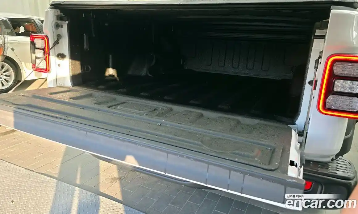 Jeep Gladiator 2021 3.6 Автомат в Москве № 199472, фото 8