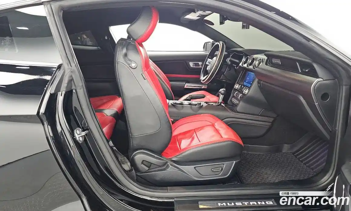 Ford Mustang 2021 2.3 Автомат в Москве № 199872, фото 3