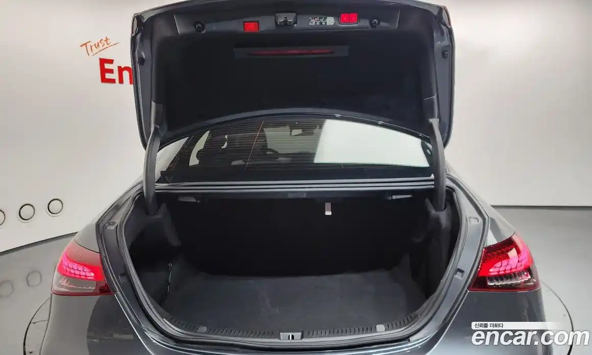 Mercedes-Benz E-Class 2023 2.0 Автомат в Москве № 203269, фото 19