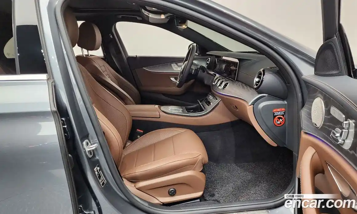 Mercedes-Benz E-Class 2023 2.0 Автомат в Москве № 203269, фото 20