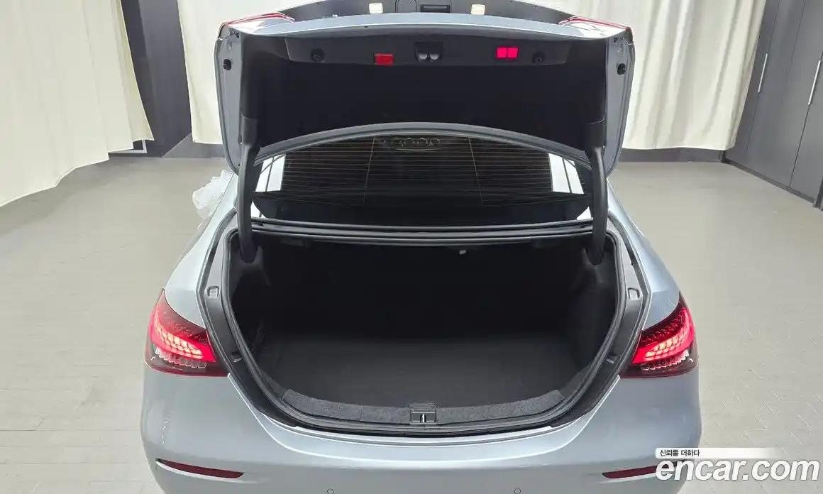 Mercedes-Benz E-Class 2021 2.0 Автомат в Москве № 209242, фото 15