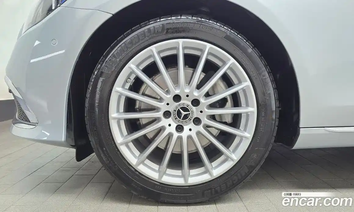 Mercedes-Benz E-Class 2021 2.0 Автомат в Москве № 209242, фото 5