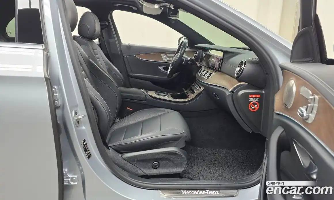 Mercedes-Benz E-Class 2021 2.0 Автомат в Москве № 209242, фото 8