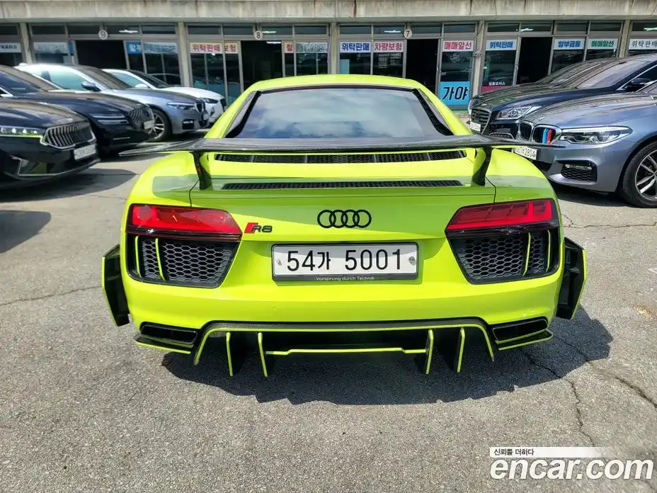 Audi R8 2017 5.2 Автомат в Москве № 212237, фото 3