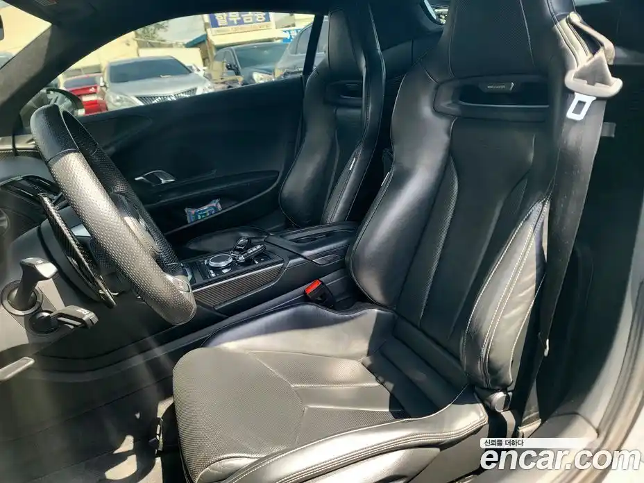 Audi R8 2017 5.2 Автомат в Москве № 212237, фото 4