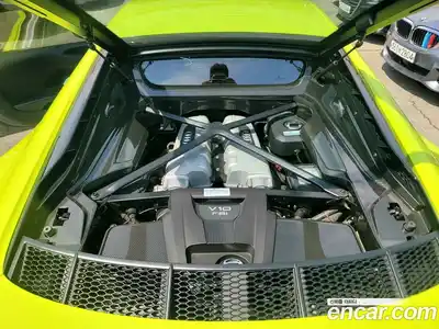 Audi R8 2017 5.2 Автомат в Москве № 212237, миниатюра 5