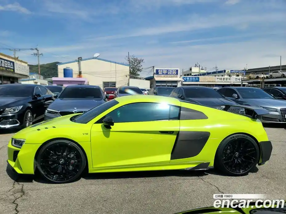 Audi R8 2017 5.2 Автомат в Москве № 212237, фото 10