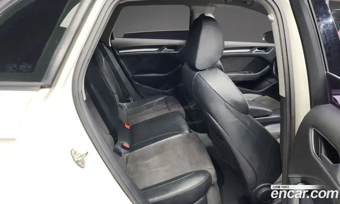 Audi A3 2015 2.0 Автомат в Москве № 212671, фото 17